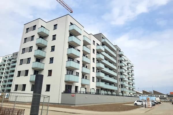 Prenájom bytu 3-izbový 66 m², U Továren, Praha Prenájom bytu 3-izbový 66 m², U Továren, Praha