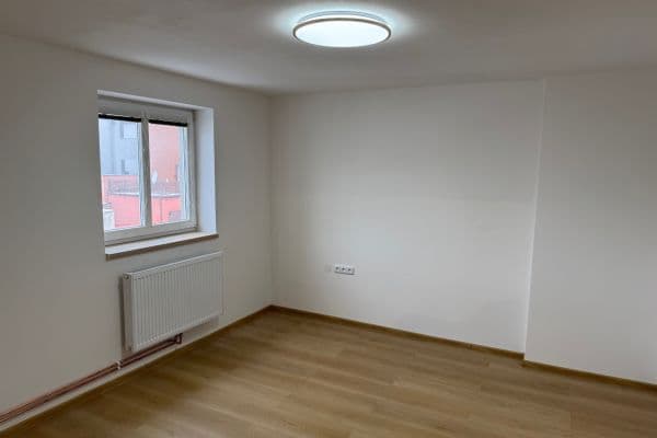 Prenájom bytu 1-izbový 36 m², Komenského, Nový Jičín Prenájom bytu 1-izbový 36 m², Komenského, Nový Jičín