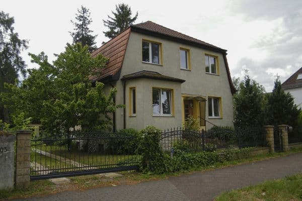 Predaj domu 280 m², pozemek 893 m², Rudolf-Breitscheid-Allee 105, Neuenhagen bei Berlin Predaj domu 280 m², pozemek 893 m², Rudolf-Breitscheid-Allee 105, Neuenhagen bei Berlin
