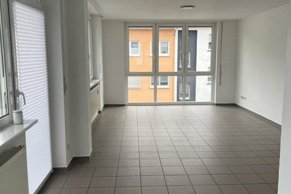Prenájom bytu 2-izbový 65 m², Bismarckstrasse 54, Pforzheim Prenájom bytu 2-izbový 65 m², Bismarckstrasse 54, Pforzheim