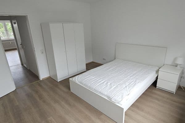 Prenájom bytu 30 m², Adolf-Diesterweg-Straße 107, Ludwigshafen am Rhein, Porýnie-Falcko Prenájom bytu 30 m², Adolf-Diesterweg-Straße 107, Ludwigshafen am Rhein, Porýnie-Falcko