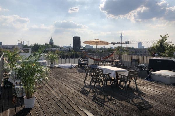 Prenájom bytu 3-izbový 160 m², Diestelmeyer Str. 5a, Berlin, Berlín Prenájom bytu 3-izbový 160 m², Diestelmeyer Str. 5a, Berlin, Berlín