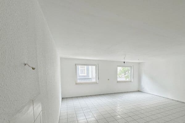 Prenájom bytu 3-izbový 90 m², Leusbergstr. 45, Recklinghausen Prenájom bytu 3-izbový 90 m², Leusbergstr. 45, Recklinghausen