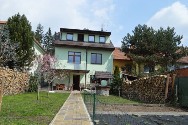 Prenájom bytu 2-izbový 60 m², U Zoologické zahrady, Brno Prenájom bytu 2-izbový 60 m², U Zoologické zahrady, Brno