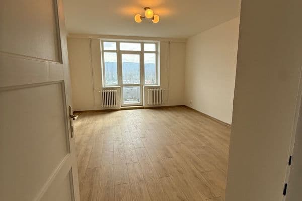Prenájom bytu 2-izbový 77 m², Hranická, Hranice Prenájom bytu 2-izbový 77 m², Hranická, Hranice