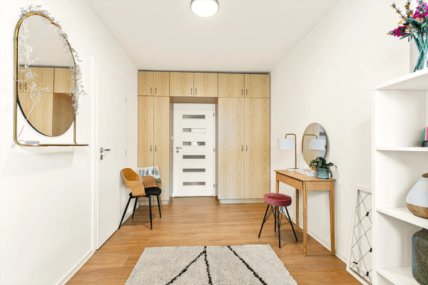 Prenájom bytu 3-izbový 12 m², Družby, Pardubice Prenájom bytu 3-izbový 12 m², Družby, Pardubice