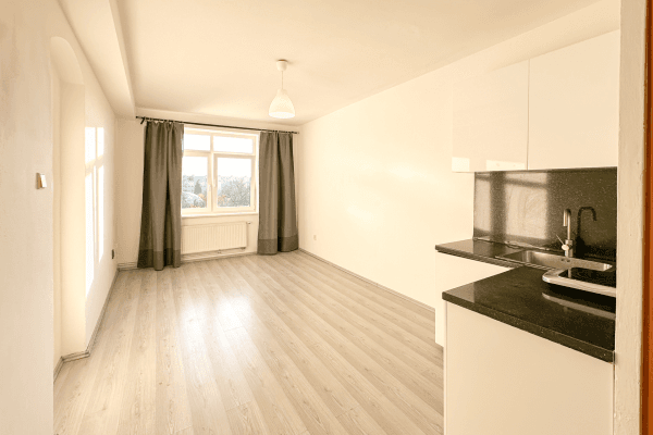 Prenájom bytu 1-izbový 26 m², Okružní, Brno Prenájom bytu 1-izbový 26 m², Okružní, Brno