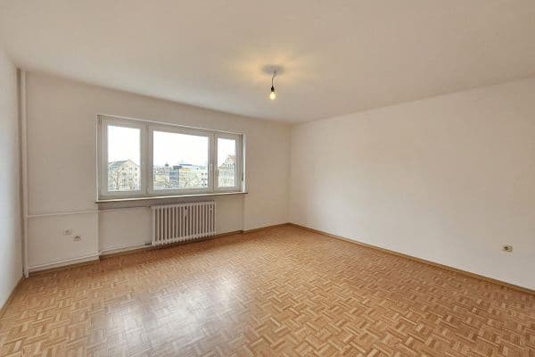 Prenájom bytu 2-izbový 68 m², Agnes-Bernauer-Straße 73, München, Bavorsko Prenájom bytu 2-izbový 68 m², Agnes-Bernauer-Straße 73, München, Bavorsko