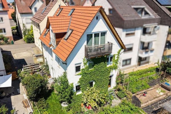 Predaj domu 159 m², pozemek 144 m², Stuttgart Predaj domu 159 m², pozemek 144 m², Stuttgart