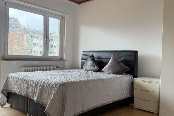Prenájom bytu 2-izbový 73 m², Mannheim Prenájom bytu 2-izbový 73 m², Mannheim