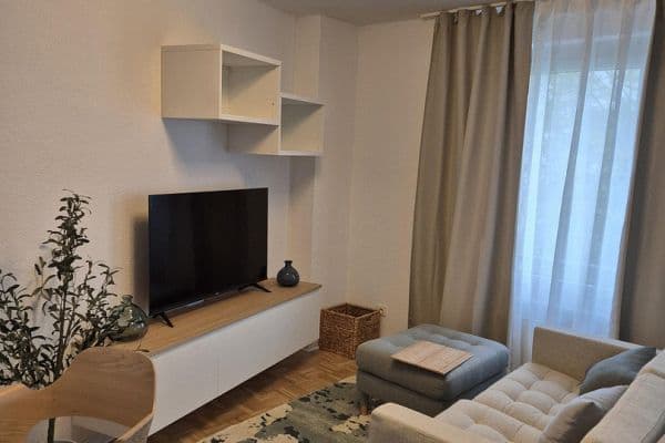 Prenájom bytu 1-izbový 35 m², Pfarrer Perabo Platz 6, Frankfurt, Hesensko Prenájom bytu 1-izbový 35 m², Pfarrer Perabo Platz 6, Frankfurt, Hesensko