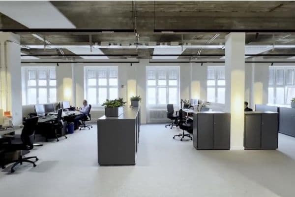 Prenájom kancelárie 275 m², Volkmarstr. 18, Berlin, Berlín Prenájom kancelárie 275 m², Volkmarstr. 18, Berlin, Berlín