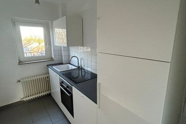 Prenájom bytu 3-izbový 57 m², Essen, Severné Porýnie - Westfálsko Prenájom bytu 3-izbový 57 m², Essen, Severné Porýnie - Westfálsko