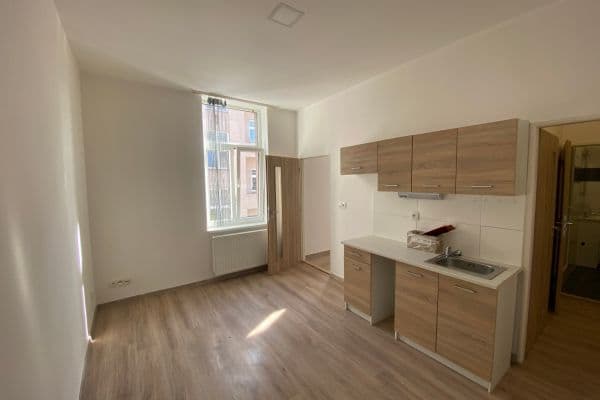 Prenájom bytu 2-izbový 50 m², Riegrovo náměstí, Poděbrady, Středočeský kraj Prenájom bytu 2-izbový 50 m², Riegrovo náměstí, Poděbrady, Středočeský kraj