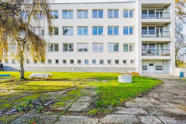Prenájom bytu 2-izbový 50 m², Mlékojedy Prenájom bytu 2-izbový 50 m², Mlékojedy