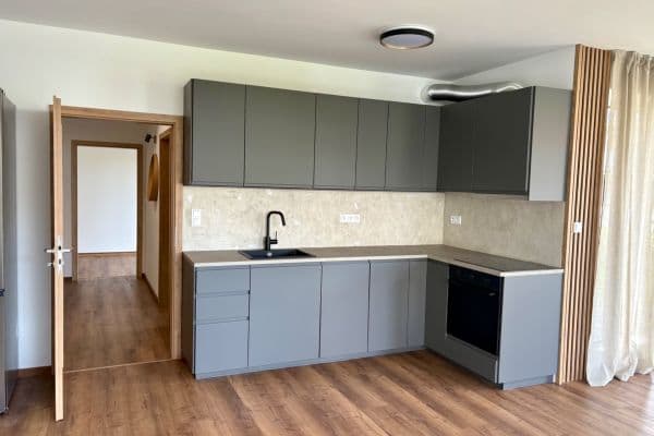 Prenájom bytu 2-izbový 58 m², Loudova, Olomouc Prenájom bytu 2-izbový 58 m², Loudova, Olomouc