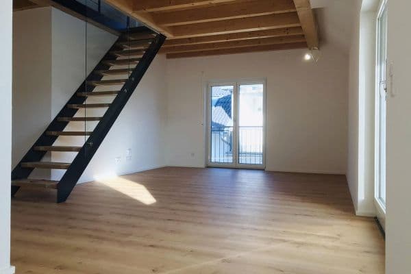 Predaj bytu 3-izbový 85 m², Horb am Neckar, Bádensko-Wurttembersko Predaj bytu 3-izbový 85 m², Horb am Neckar, Bádensko-Wurttembersko