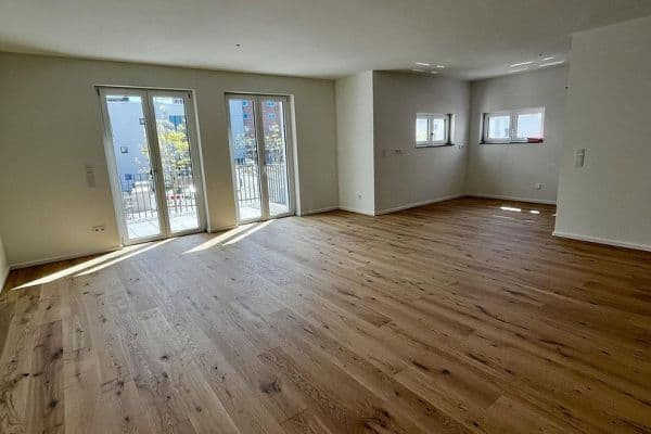 Prenájom bytu 4-izbový 115 m², Alte Str. 6, Frechen Prenájom bytu 4-izbový 115 m², Alte Str. 6, Frechen