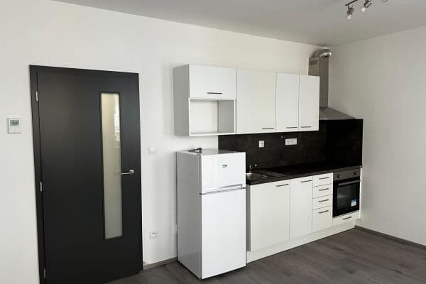 Prenájom bytu 1-izbový 36 m², Hlinecká, Brno Prenájom bytu 1-izbový 36 m², Hlinecká, Brno