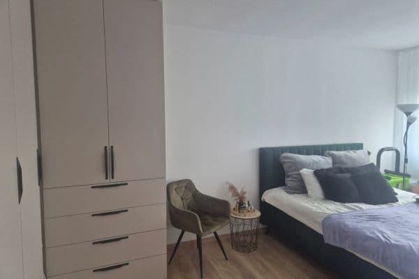 Prenájom bytu 3-izbový 64 m², Sedmokrásková, Marianka Prenájom bytu 3-izbový 64 m², Sedmokrásková, Marianka