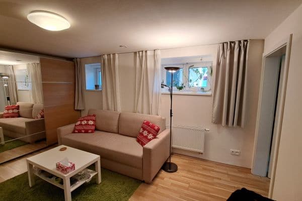 Prenájom bytu 2-izbový 45 m², Na Lužci, Praha Prenájom bytu 2-izbový 45 m², Na Lužci, Praha