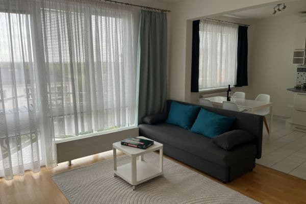 Prenájom bytu 2-izbový 49 m², Dandova, Praha Prenájom bytu 2-izbový 49 m², Dandova, Praha