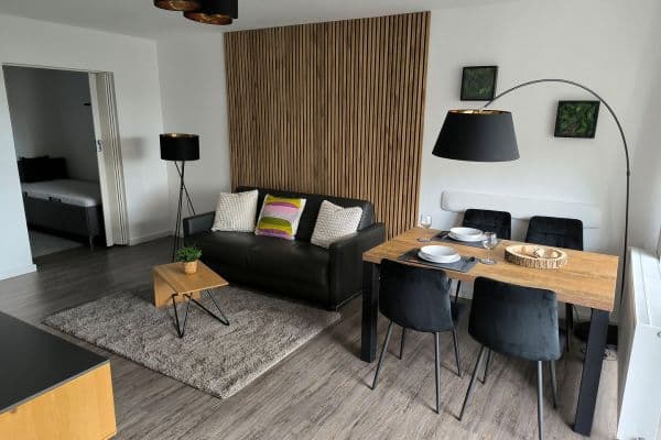 Prenájom bytu 1-izbový 44 m², Neuss Prenájom bytu 1-izbový 44 m², Neuss