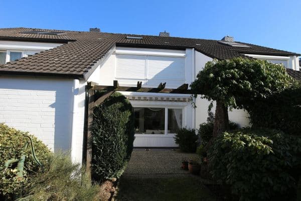Predaj domu 121 m², pozemek 204 m², Glinde Predaj domu 121 m², pozemek 204 m², Glinde