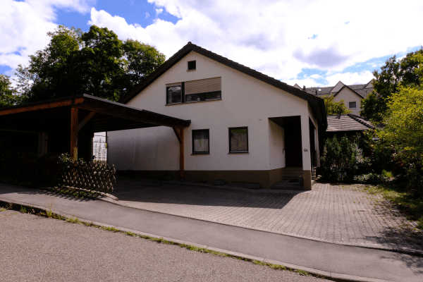 Predaj domu 267 m², pozemek 999 m², Calw Predaj domu 267 m², pozemek 999 m², Calw