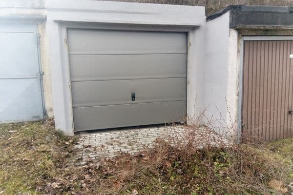 Prenájom garáže 15 m², Na Konvářce, Praha, Praha Prenájom garáže 15 m², Na Konvářce, Praha, Praha