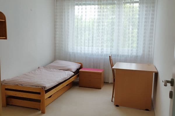Prenájom bytu 3-izbový 73 m², Janského, Praha Prenájom bytu 3-izbový 73 m², Janského, Praha