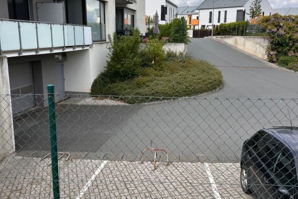 Prenájom garáže 15 m², Jinočany Prenájom garáže 15 m², Jinočany