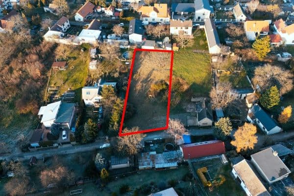 Predaj pozemku 1.000 m², Solnická, Praha Predaj pozemku 1.000 m², Solnická, Praha