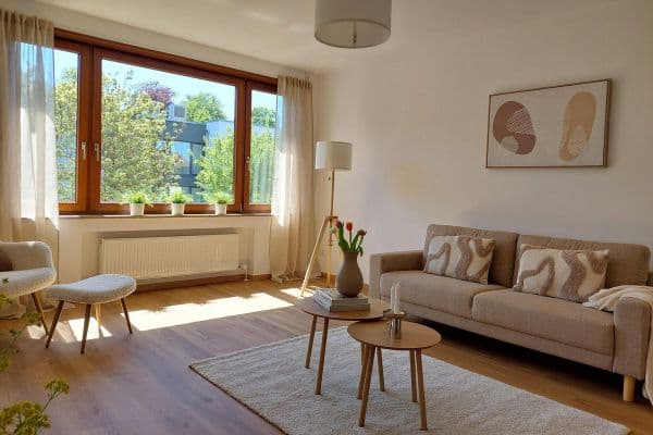 Predaj bytu 4-izbový 93 m², Leonberg Predaj bytu 4-izbový 93 m², Leonberg