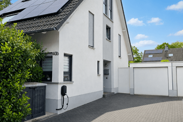 Predaj domu 191 m², pozemek 350 m², Heinrich-Cleas-Str.40B, Leverkusen Predaj domu 191 m², pozemek 350 m², Heinrich-Cleas-Str.40B, Leverkusen