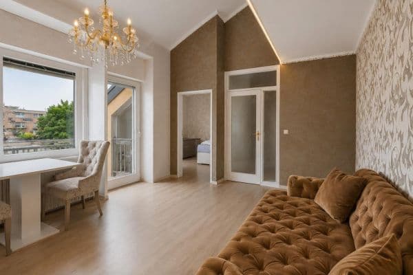 Predaj bytu 3-izbový 79 m², Alt-Lankwitz 36, Berlin, Berlín Predaj bytu 3-izbový 79 m², Alt-Lankwitz 36, Berlin, Berlín
