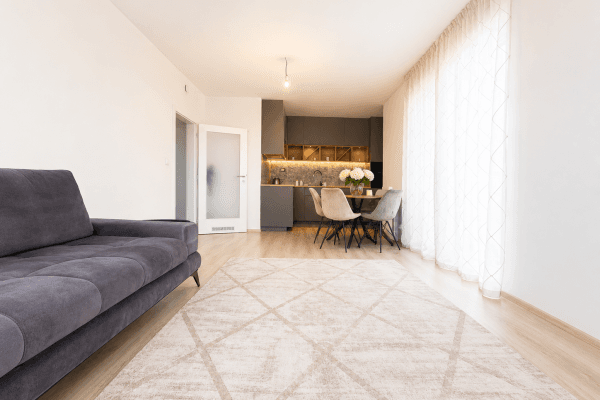 Prenájom bytu 3-izbový 77 m², Tupolevova, Praha Prenájom bytu 3-izbový 77 m², Tupolevova, Praha
