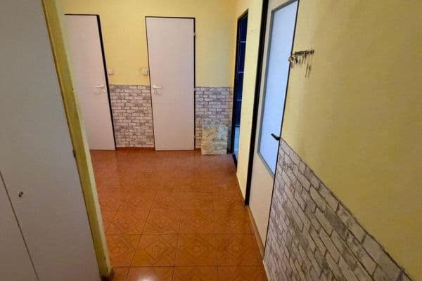 Predaj bytu 3-izbový 71 m², Ohradní, Praha Predaj bytu 3-izbový 71 m², Ohradní, Praha