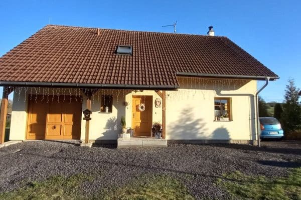 Predaj domu 110 m², pozemok 1.974 m², Holany Predaj domu 110 m², pozemok 1.974 m², Holany