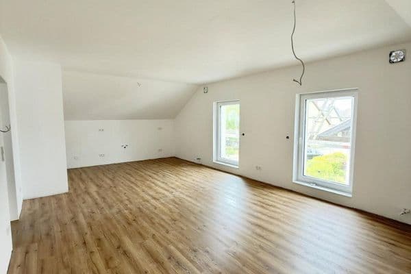 Prenájom bytu 3-izbový 85 m², Neulußheim Prenájom bytu 3-izbový 85 m², Neulußheim
