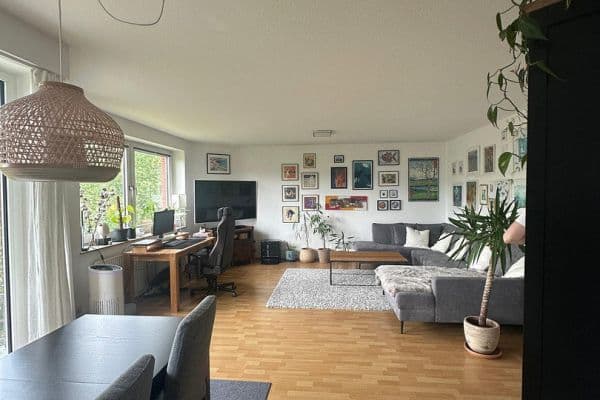 Prenájom bytu 2-izbový 66 m², Riensberger Str. 62, Bremen, Brémy Prenájom bytu 2-izbový 66 m², Riensberger Str. 62, Bremen, Brémy