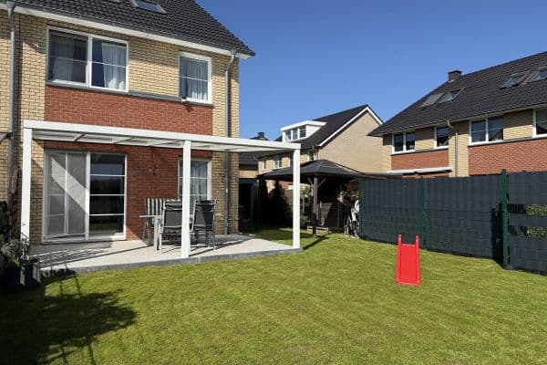 Predaj domu 118 m², pozemek 229 m², Blankenfelde-mahlow Predaj domu 118 m², pozemek 229 m², Blankenfelde-mahlow