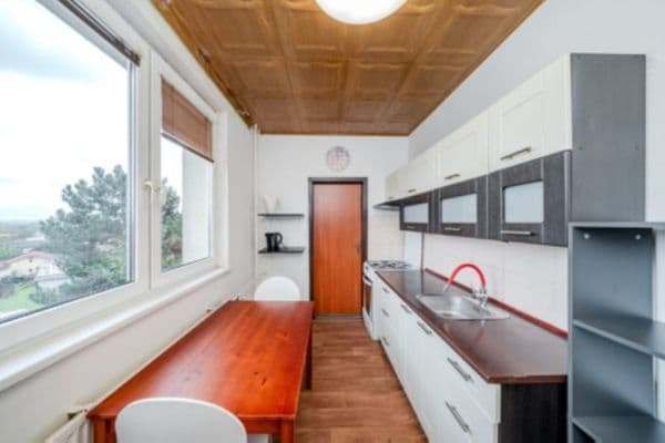 Prenájom bytu 3-izbový 71 m², F. S. Tůmy, Orlová Prenájom bytu 3-izbový 71 m², F. S. Tůmy, Orlová