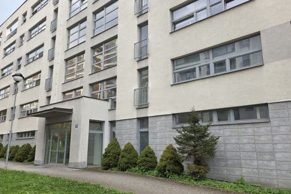 Prenájom bytu 1-izbový 43 m², Březnická, Zlín, Zlínský kraj Prenájom bytu 1-izbový 43 m², Březnická, Zlín, Zlínský kraj