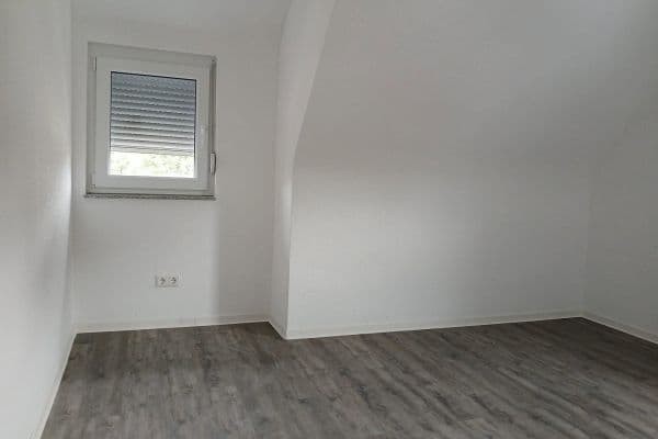 Prenájom bytu 4-izbový 105 m², Winnenden Prenájom bytu 4-izbový 105 m², Winnenden
