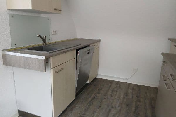 Prenájom bytu 4-izbový 105 m², Winnenden Prenájom bytu 4-izbový 105 m², Winnenden