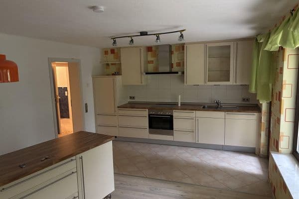 Prenájom bytu 3-izbový 96 m², Schöntal Bieringen Prenájom bytu 3-izbový 96 m², Schöntal Bieringen