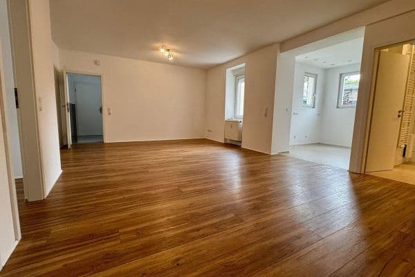Prenájom bytu 3-izbový 66 m², Heinrich-Delp-Str. 10 EG, Darmstadt Prenájom bytu 3-izbový 66 m², Heinrich-Delp-Str. 10 EG, Darmstadt