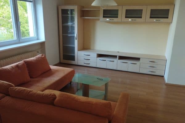 Prenájom bytu 2-izbový 60 m², Brožíkova, Plzeň Prenájom bytu 2-izbový 60 m², Brožíkova, Plzeň
