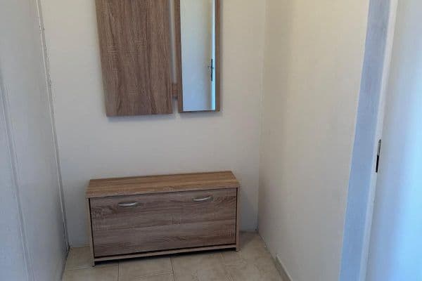 Prenájom bytu 1-izbový 27 m², Severní, Hradec Králové Prenájom bytu 1-izbový 27 m², Severní, Hradec Králové